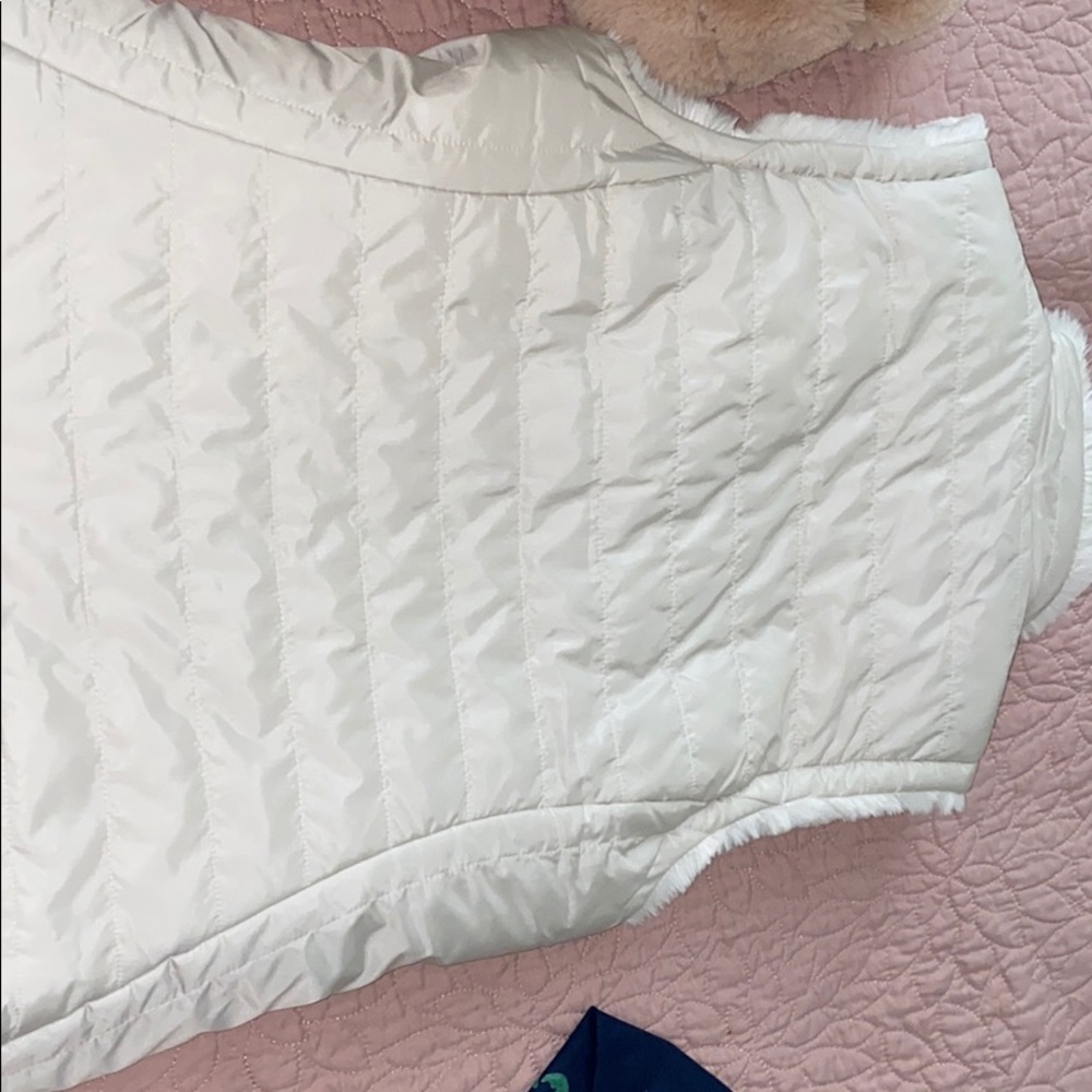 Jacket without sleeves - Picture 2 of 3